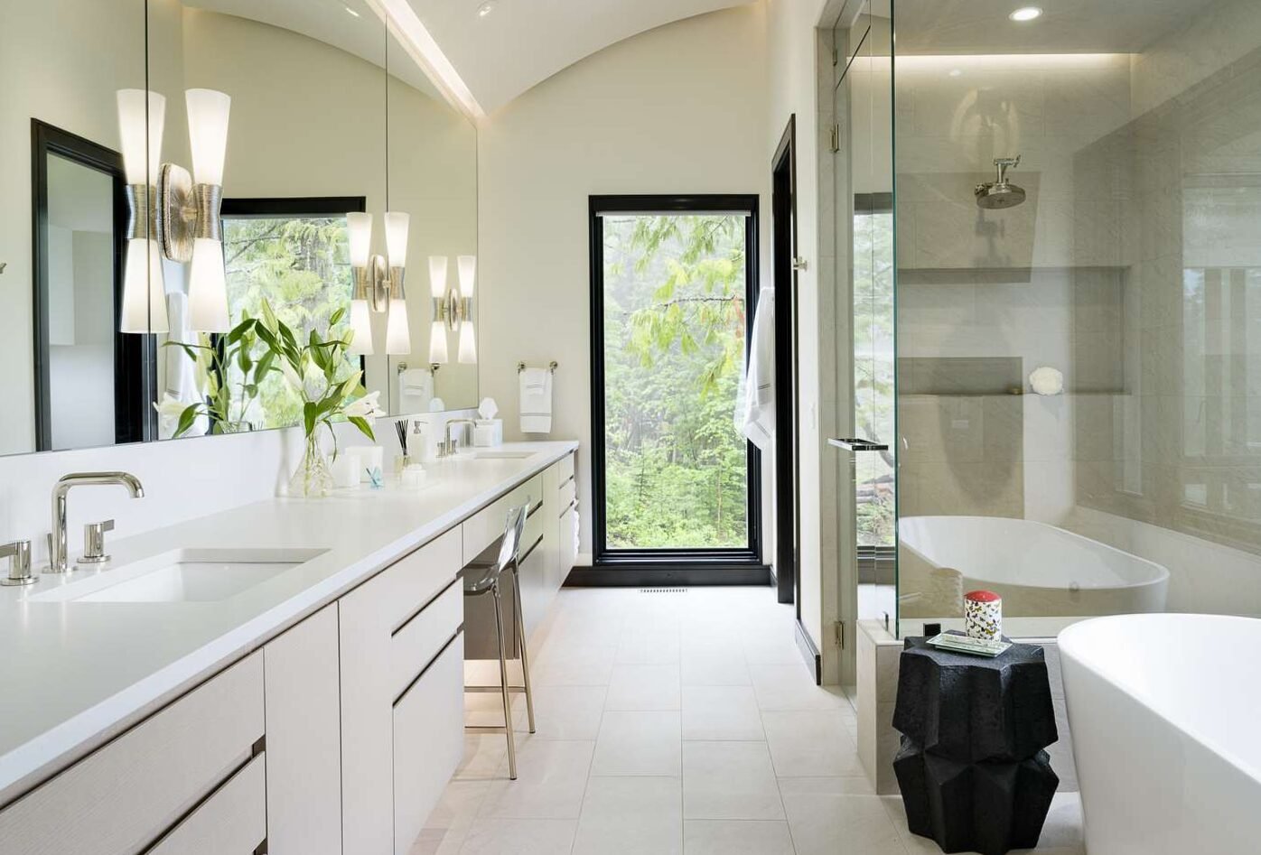 Bathroom Renovation: Transform Your Space with a Walk-In Shower